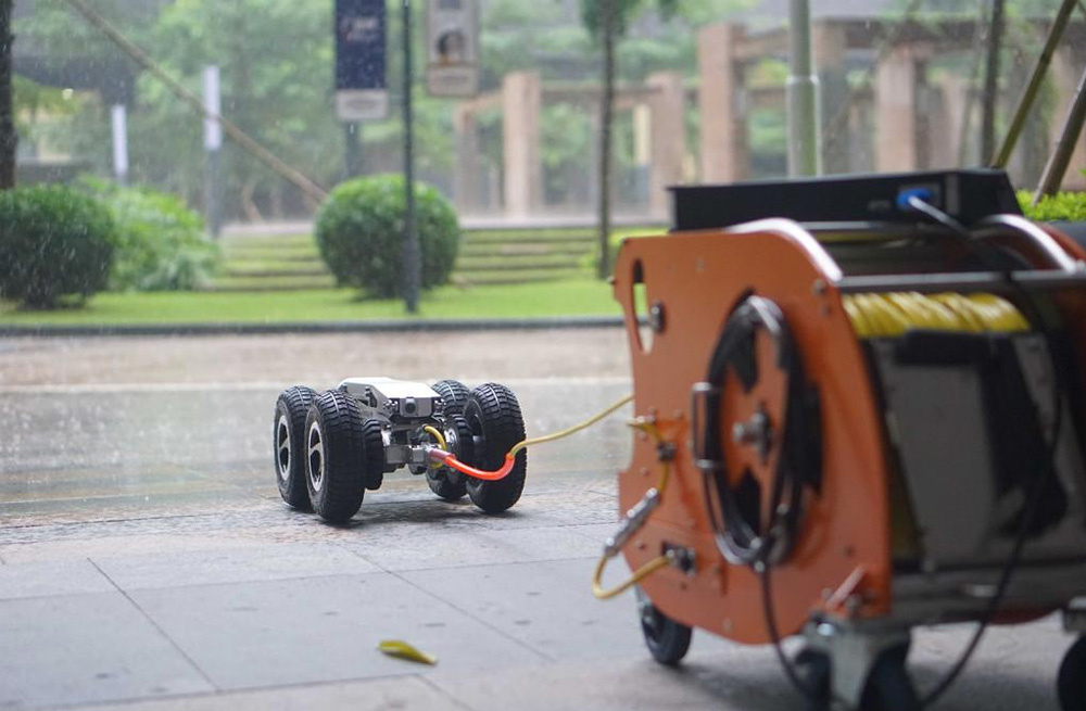 285紫鑫城管道检测机器人