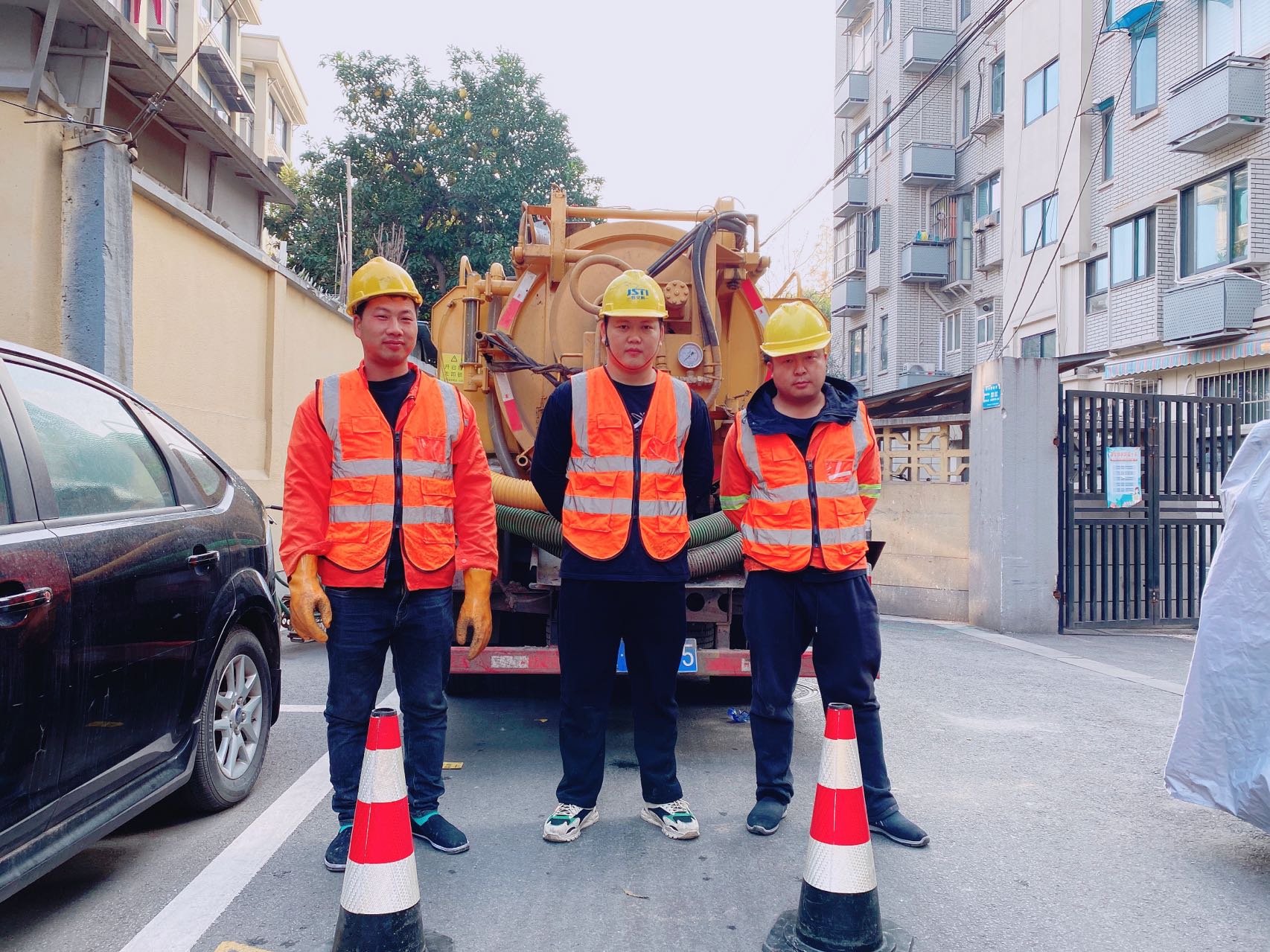 紫鑫城南京某小区管道清淤检测施工